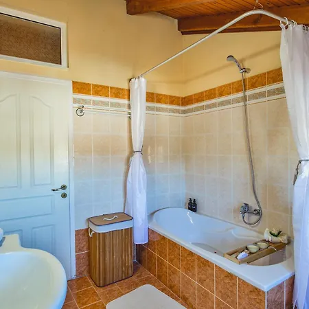 Bolia Apartment, Near Corfu Town, Airport And Buses Apartamento *